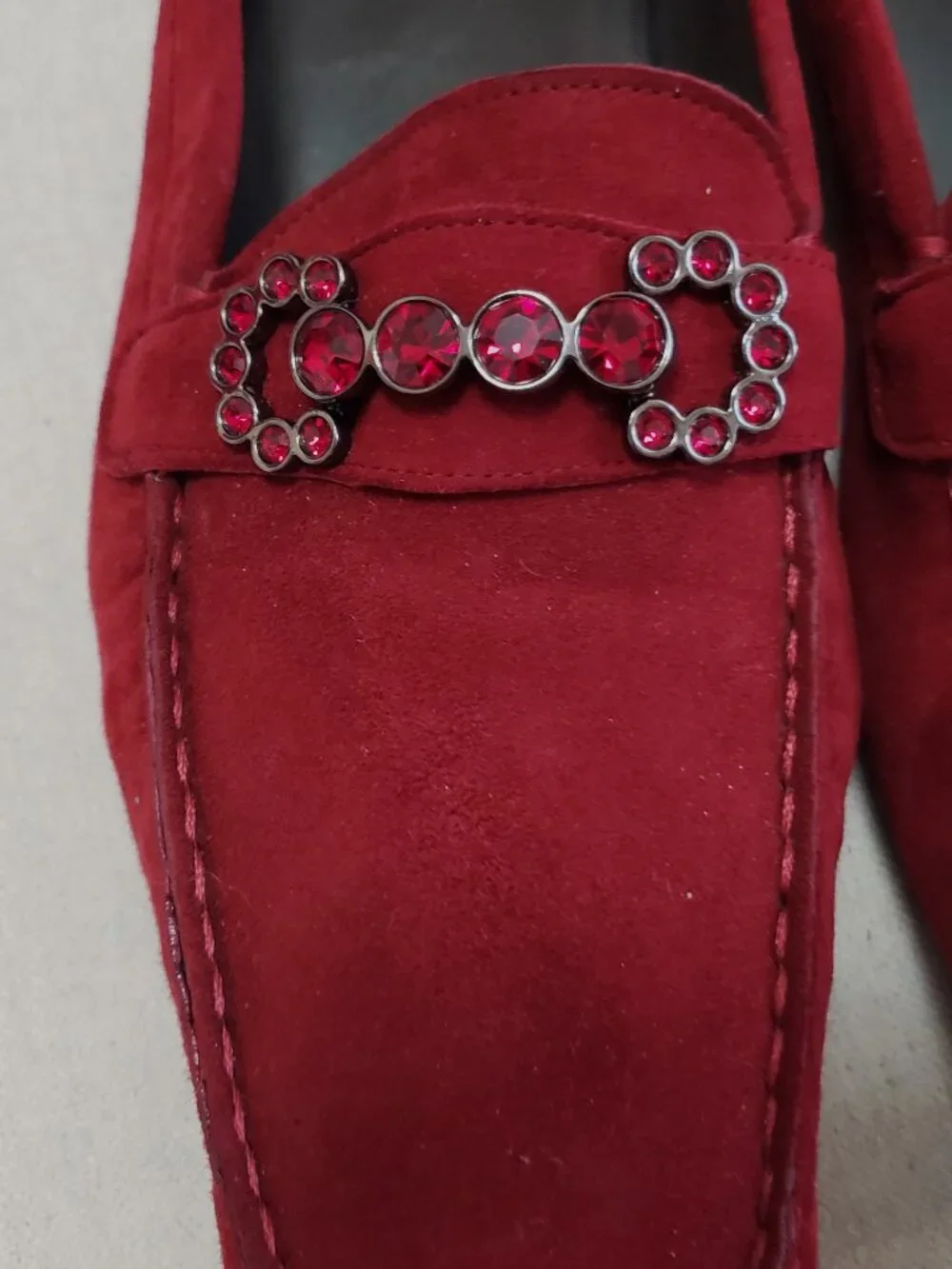 Stuart Weitzman Women Size 12M Burgundy Suede Crystal Embellished Slides Loafers